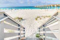 Relaxing townhome with pool tennis court beach access balcony patio & TV - B&B Panama City Beach