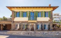 Villa with large pool, 500 meters from the beach with a fantastic view - by TRAVELER tourist agency - ID 2217 - Chambres d'hôtes Ičići