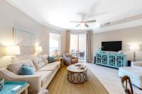 Amazing views at this renovated 4rth-floor condo with lagoon pool & pickleball - B&B Santa Rosa Beach