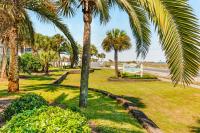 Coastal Townhouse with WiFi Central AC and Shared Pool - B&B Navarre