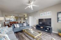 Amazing ocean-view condo across street from beach with heated pools & game room - B&B Destin
