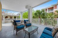 Beautiful condo with shared pool & hot tub private W&D - near the beach - Chambres d'hôtes Destin