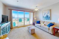 Fifth-floor condo with furnished balcony beach access & views shared pool & gym - Ferienwohnung Destin