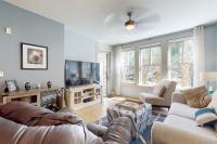 2nd-floor resort condo with balcony on-site pool golf tennis & beach access - B&B Destin