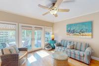 2nd-floor condo near beach with outdoor pool tennis balcony washer&dryer AC - Bed and Breakfast Santa Rosa Beach