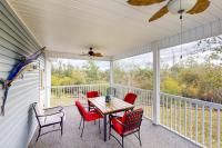 Family-friendly home with central air conditioning screened-in porch and WiFi - Ferienwohnung Mexico Beach