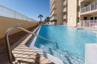 Relaxing Gulf-front condo with shared pool balcony & fitness room - B&B Fort Walton Beach