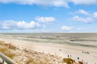 Beachfront condo with beach setup- close to everything - B&B Fort Walton Beach