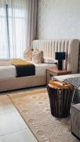 Nest and Rest at Menlyn Maine residence - Ferienwohnung Pretoria