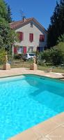 Studio cosy climatisé avec piscine et jardin cadre paisible - B&B Gardanne