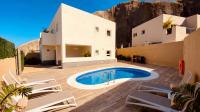 Luxury Villa San Borondón private heated pool Free Car except Christmas - Bed and Breakfast Adeje