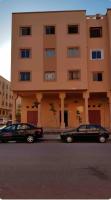Licht & ruim 2-slaapkamer appartement met airco & Wifi - rustig wijk Marrakesh - Chambres d'hôtes Marrakech