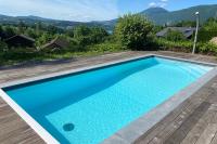 Beautiful Villa with Pool and Lake View - B&B Attignat-Oncin