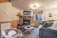 Bear Den|Jacuzzi, Steps away from trails, Dogs OK - B&B Sugarloaf