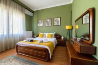 Corner House Central Next To The Lake - Bed and Breakfast Kastoria