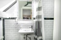 Ursulines Historic Creole Cottage- Steps to Qtr -E - B&B New Orleans