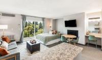 Riverview Pet Friendly Condo in Downtown Bend - B&B Bend