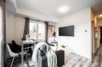 Cozy 2BR town, 2 private ensuites, free parking - Chambres d'hôtes Chutes Niagara