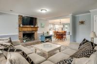 Family & Pet Friendly! Home 6 Mi to Surfside Beach - Ferienwohnung Myrtle Beach