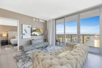 HYDE BEACH HOUSE RESORT - MILLION APARTMENT 2bd 2ba, DIRECT OCEAN VIEW, 1 MIN FROM BEACH, 6 GUESTS - B&B Hollywood