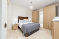 Holidays Home Maestranza in Malaga by Solaga - Chambres d’hôtes Málaga