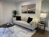 Large 1 BR with 6 appliances and rooftop swim spa - B&B Halifax