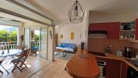 Kazajoubs, plage et commodités à pieds - B&B Le Gosier
