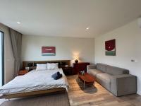 Calmstay - Tropical Garden Villa - 5BR - Huge Yard - BBQ - Ferienwohnung Hòa Bình