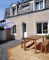 Le Nid Colas cour au sud vélos a dispo - B&B Fécamp