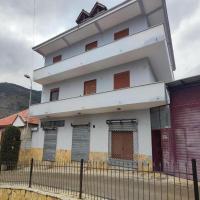 Double and Triple Rooms With Lake View - B&B Pogradec