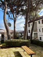 Nibelungos House - Alojamiento artesanal Whimsical frente al Pantano de San Juan - 3 min a pie - Chambres d'hôtes San Martín de Valdeiglesias