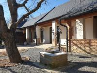 Tóparti Idill Vendégház - B&B Kisszékely