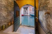 Golden Water Door 5min SanMarco 5min Rialto - B&B Venezia
