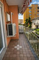 Marco Polo House Family Apartment vicino al Mare con Aria Condizionata e Parcheggio Gratuito - Chambres d'hôtes Chioggia
