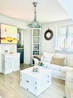 Maisonette-Fewo unter Reet, 50m zum Meer, Strandidyll Zingst - B&B Zingst