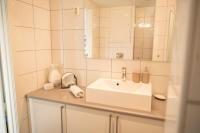 Modern 1BR, Balcony & Free Parking - B&B Stavanger