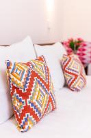 Tweepersoonskamer met 2 Aparte Bedden en Douche