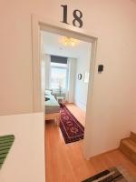 Beenie 18 - B&B Linz