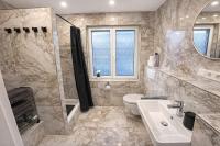 Ferienwohnung AyNa 3, direkt an der Schweizer Grenze - B&B Bad Säckingen