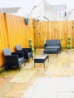 Llangranog house modern comfy 3bedroom house near BPW - Chambres d'hôtes Merthyr Tydfil