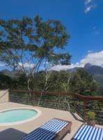 Recanto Rocha das Araras - perfect view of the valley - Chambres d'hôtes Petrópolis