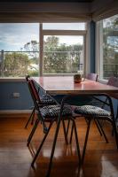 The Shack - Beachside At Binalong - B&B Binalong Bay