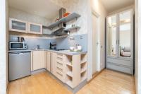 Stylish 1BR Kalaranna, Walk to Old Town, Port, Cafés - Chambres d'hôtes Tallinn