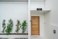 Kutesa Villa - Cozy Villa with Dreamy Swim Spot - B&B Kerobokan