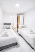 Seaside 1 min From Beach & Train Station - 2 Bedrooms Apartment - B&B Tangeri