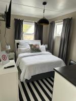Lalla's Cottage - B&B Fourways