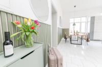 WEINQUARTIER Grüne Villa 112 qm 3SZ Terrasse Parken - B&B Naumburg