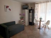 Proche de Monaco appartement devant piscine - B&B Beausoleil