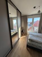 Apartament Skarbowa East - B&B Leszno