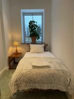 Apartment in country house with private entrance - Ferienwohnung Almaröd